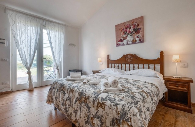 Habitación 'Timo' con piscina compartida, Wi-Fi y aire acondicionado