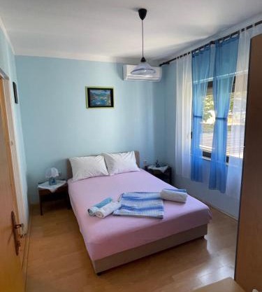 Room Vera