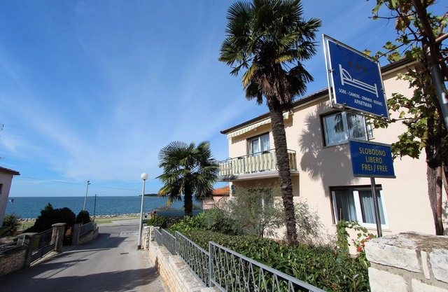 Rooms and Apartments Bella Vista