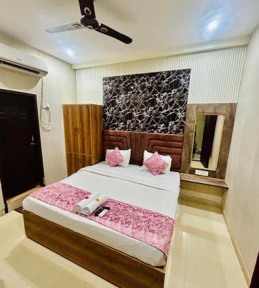 Rooms for Family - by Hotel RAJ