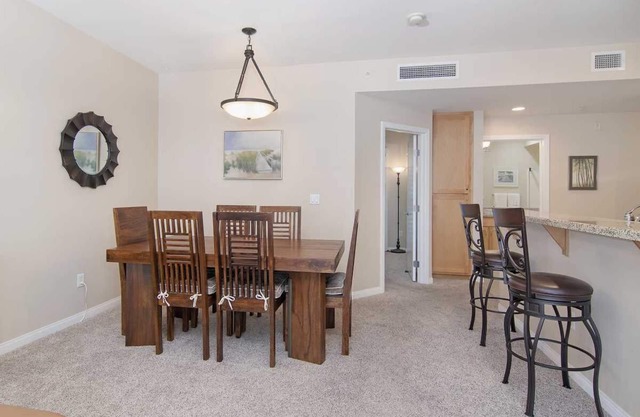 Condominio Premium Gaslamp con piscina!