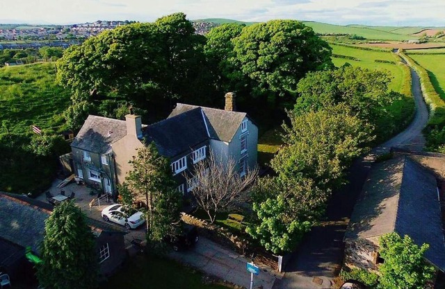 Roosecote Guest House