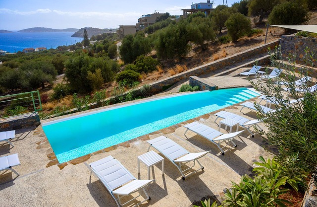 Roots Suites in Crete