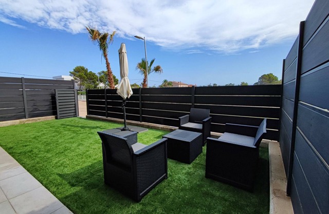 ROQUES DAURADES III - VIVIENDA CON JARDÍN PRIVADO