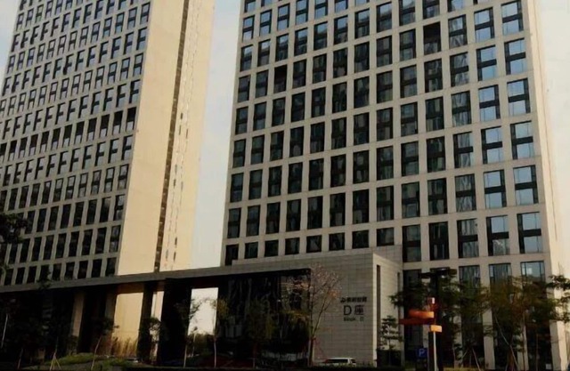 Rosalind International Apartment