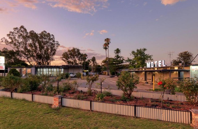 Rose City Motor Inn