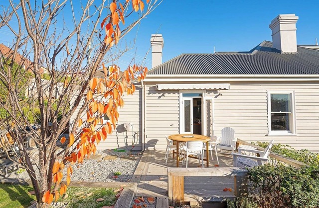 Rose Cottage Charming Haven near CBD and Waterfront