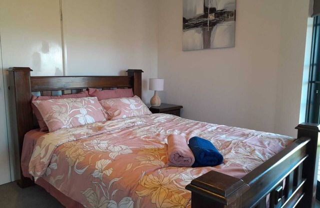 Rose Creek Farm Stay in Williams!!!!! Pet friendly Farm Stay !!!!!