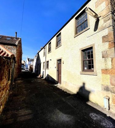 Rose Wynd Cottage-Close to beach