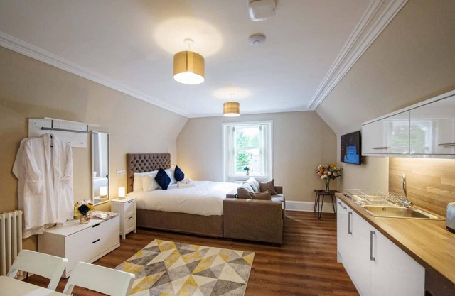 Rosedene Highland House - King Studio Apartment 5