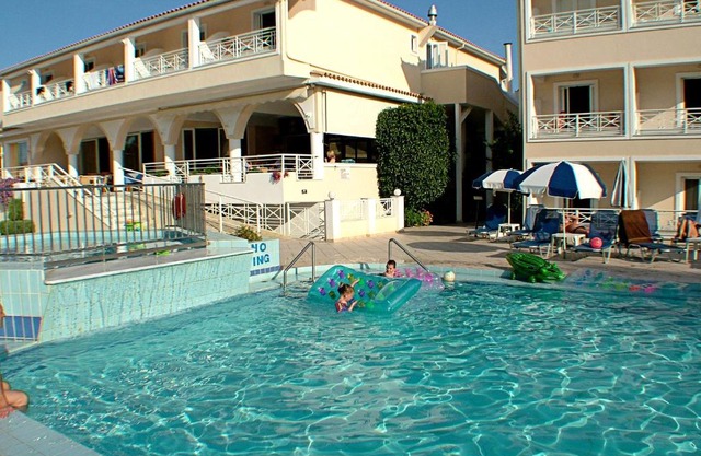 Roseland Hotel