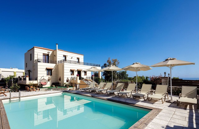 Rosemary Villa! Piscina de 45m2, gran terraza, a poca distancia de tiendas.