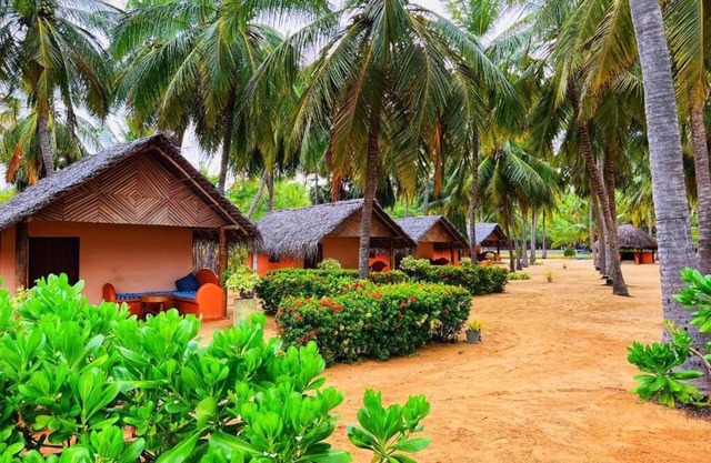 Roshanne Beach Resort