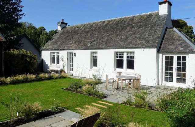 Ross Lodge