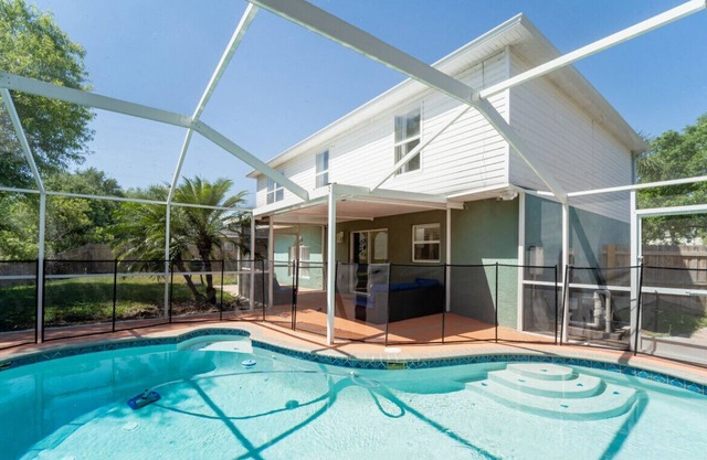 "Rossignol LaCroix Quarters" - 4 Bd 2.5 Bath w/ Pool