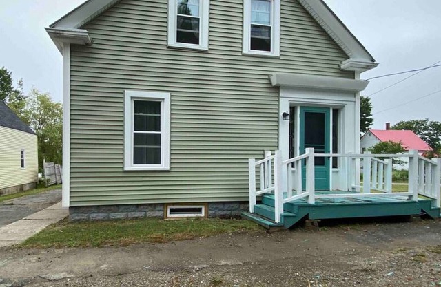 Rossport by the Sea Downtown Eastport 14 3rd st.