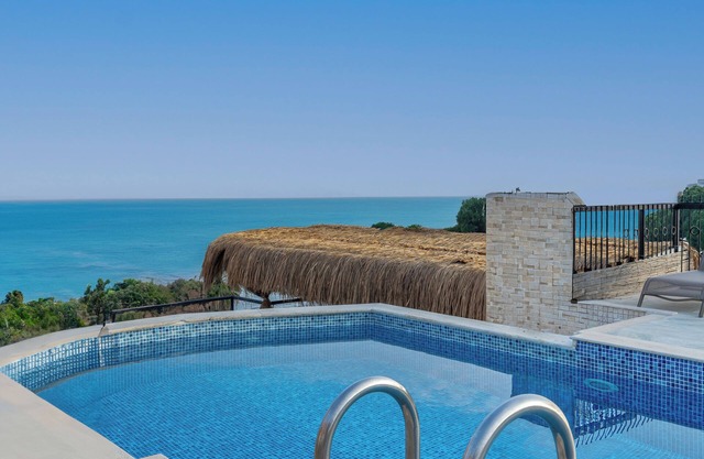 Rosy Suites Hotel