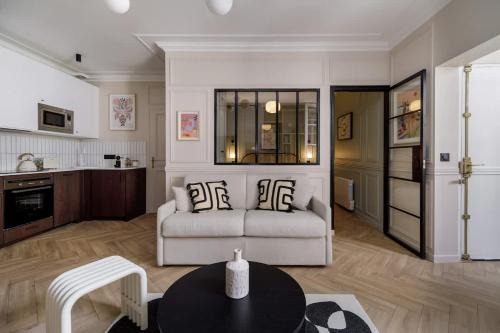 Rousselet - Amazing Parisian Flat in the 7th