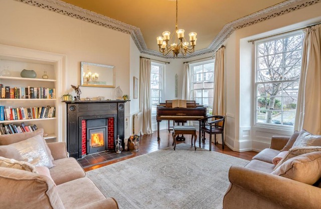 Rowantree House