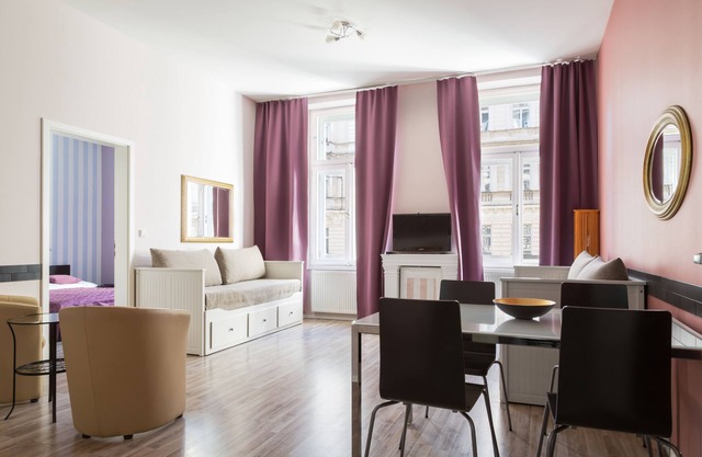 Royal Court Apartments