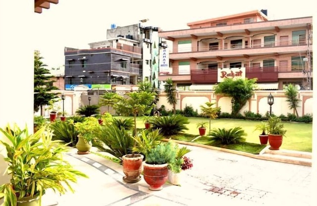 Royal Emirates Residence