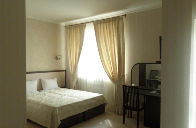 Royal Hotel