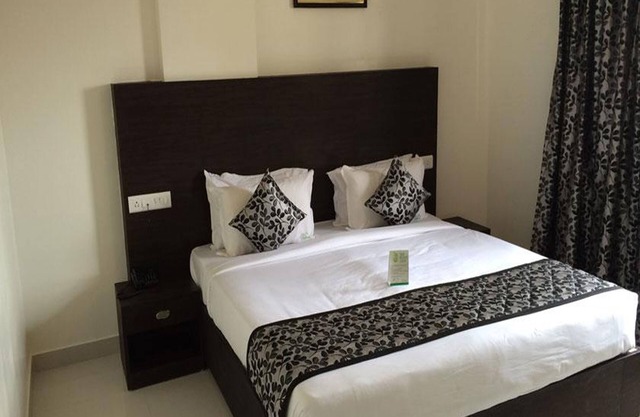 Royal Indu Hotel