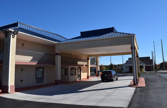 Royal Inn Douglasville