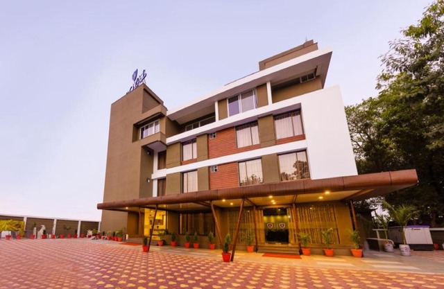 Royal Inn
