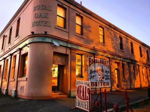 Royal Oak Hotel