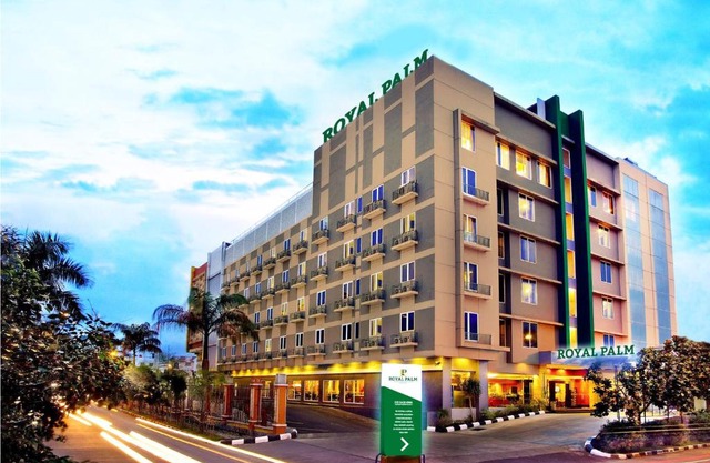 Royal Palm Hotel & Conference Center Cengkareng