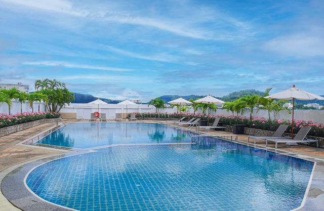 Royal Phuket City Hotel
