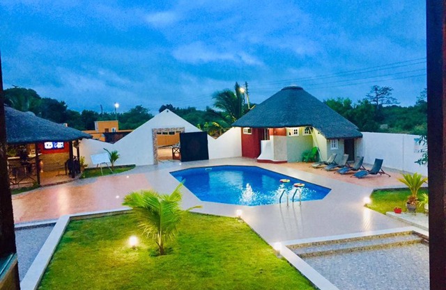 Royal Riverside Lodge