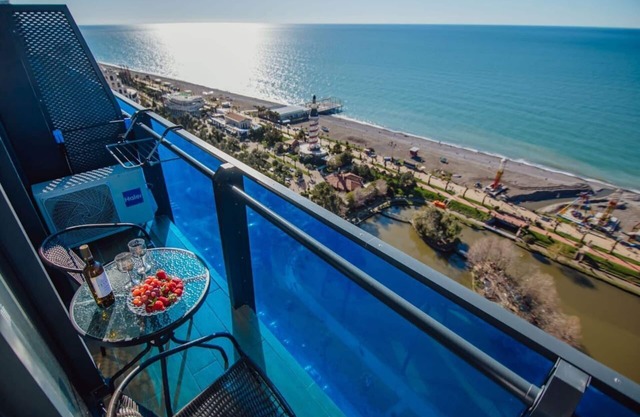 Royal Sea Breeze Apartment