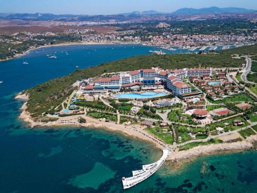 Royal Teos Thermal Resort Clinic & Spa - Halal Hotel