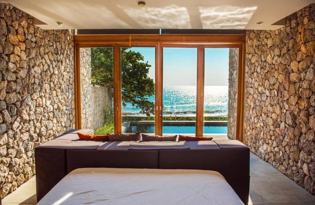 Royal Villa with Oceanfront Pool - Tolani Resort Kui Buri