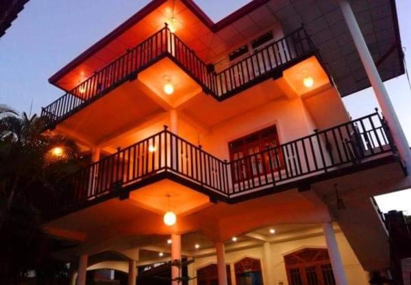Royala Inside Hotel