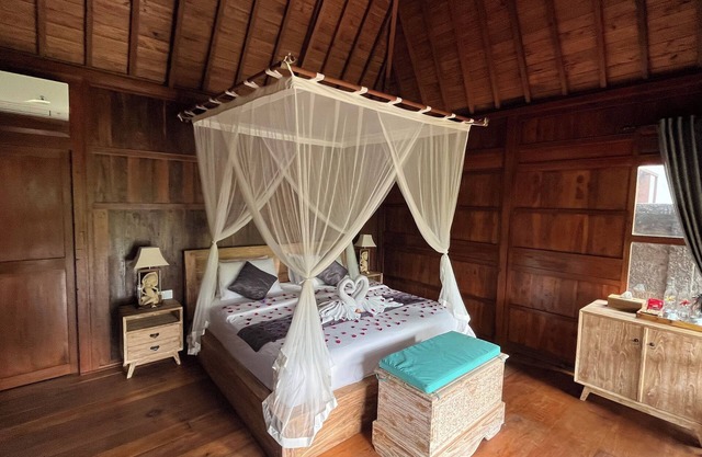 Royani Wooden Private Villa