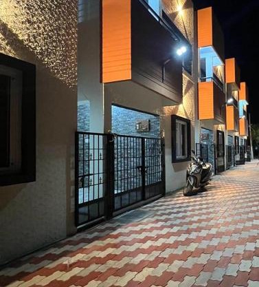 RT Service Apartment Villas