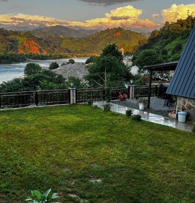 RUBADİDİ BUNGALOV