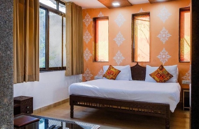 Rudraksh Inn