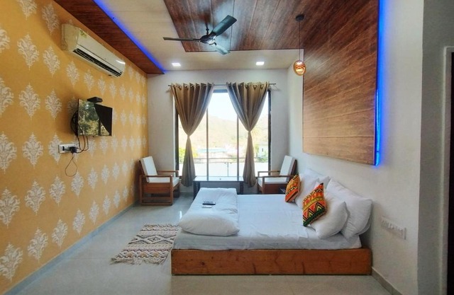Rudraksha Inn