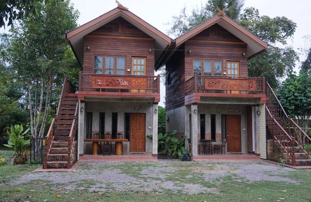 Ruen Lamai Lanna