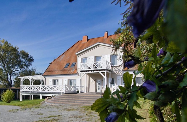 Ruhig und idyllische Lage, strandnah, gratis Nutzung vom AHOI Erlebnisbad und Sauna in Sellin - Gutshaus Silvitz FeWo 01