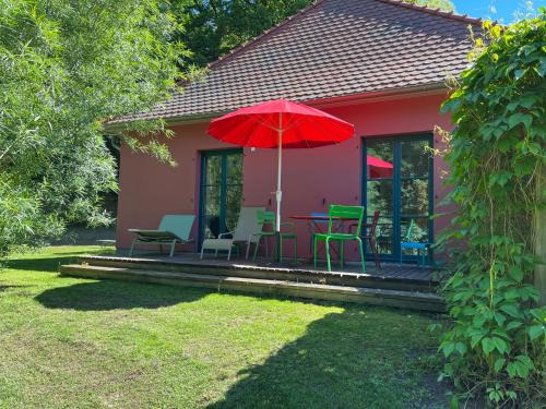 Ruhige Ferienwohnung mit großem Garten und Terrasse
