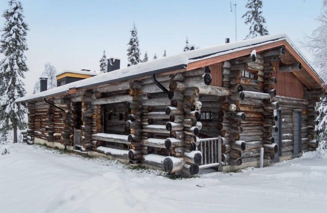 Ruka-rokova 2 by Interhome