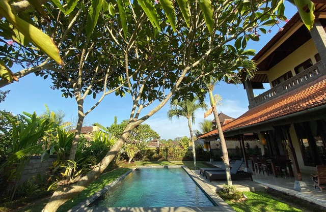 Rumah Dadong
