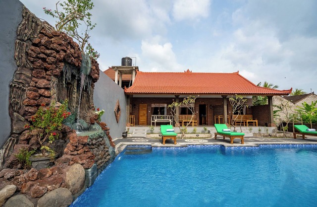 Rumah Gajah by Kubukubali