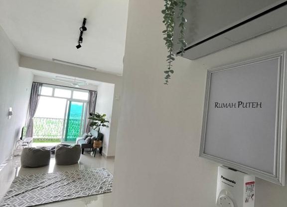 Rumah Puteh Homestay