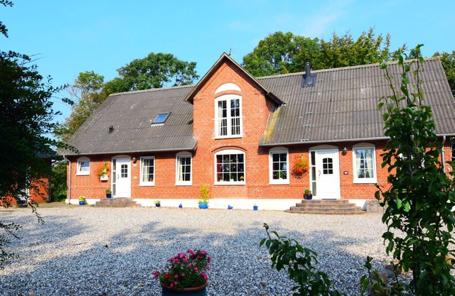 Rural apartment near the North Sea, ideal for excursions in the surrounding area and relaxation